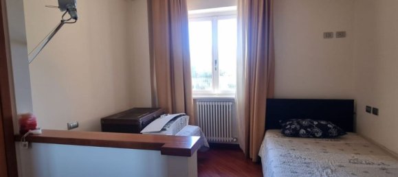 21 room Villa in Civitanova Marche, Italy No. 8663 16