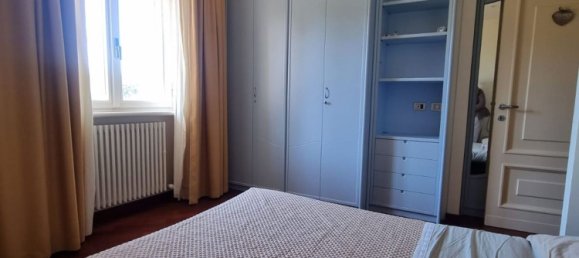 21 room Villa in Civitanova Marche, Italy No. 8663 18