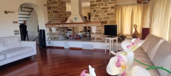 21 room Villa in Civitanova Marche, Italy No. 8663 4