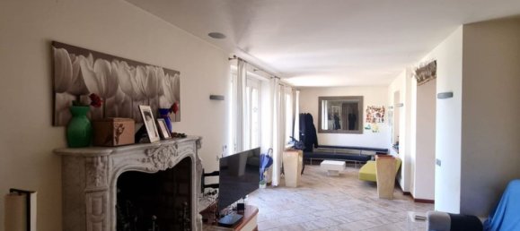 21 room Villa in Civitanova Marche, Italy No. 8663 11