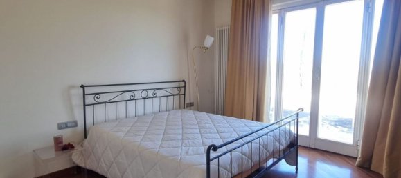 21 room Villa in Civitanova Marche, Italy No. 8663 21