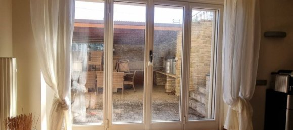 21 room Villa in Civitanova Marche, Italy No. 8663 10