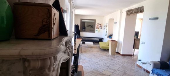 21 room Villa in Civitanova Marche, Italy No. 8663 14