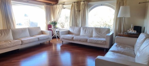 21 room Villa in Civitanova Marche, Italy No. 8663 2