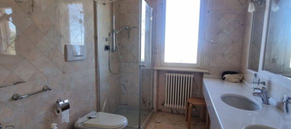 21 room Villa in Civitanova Marche, Italy No. 8663 25