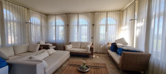 21 room Villa in Civitanova Marche, Italy No. 8663 12