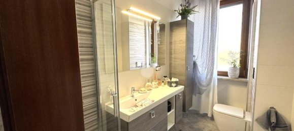 Квартира с 4 комнатами в Кивассо, Италия № 5604 61