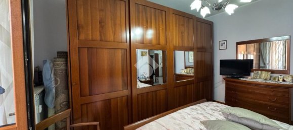 Квартира с 4 комнатами в Кивассо, Италия № 5604 15