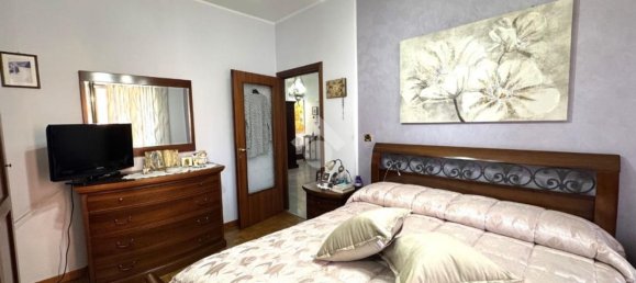 Квартира с 4 комнатами в Кивассо, Италия № 5604 17