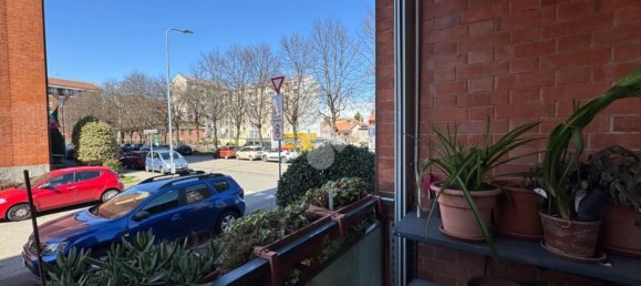 Квартира с 4 комнатами в Кивассо, Италия № 5604 47