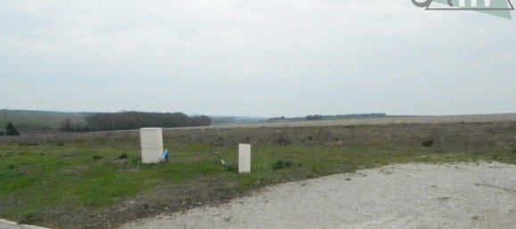 Terreno en Nogent-sur-Seine, France No. 94832 3