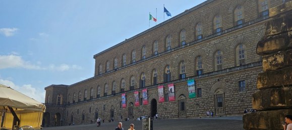 4 bedrooms Apartment in Florence, Italy No. 377911 2