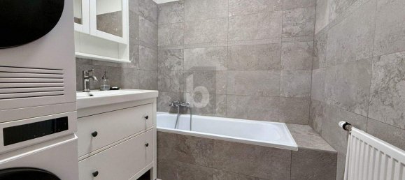 3-salle Appartement à Neunkirchen, Austria No. 207998 4