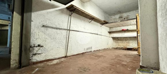 1 room Garage in Rome, Italy No. 125080 3