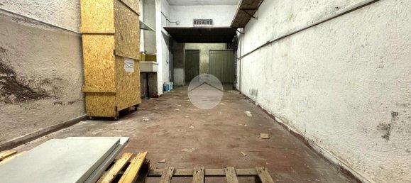 1 room Garage in Rome, Italy No. 125080 6