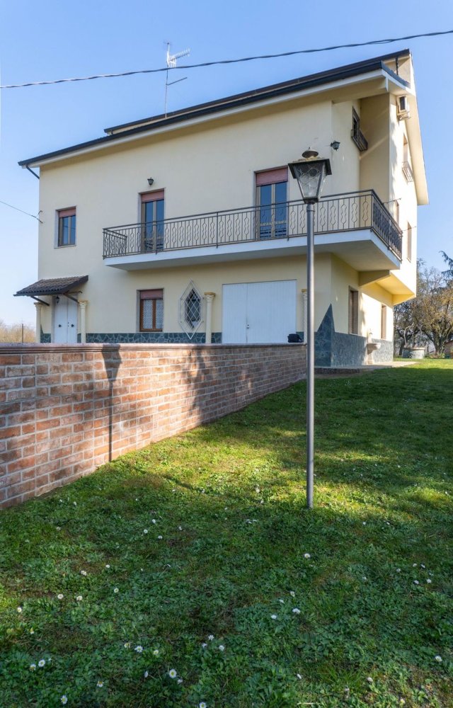 11 rooms Villa in Strevi, Italy No. 196511