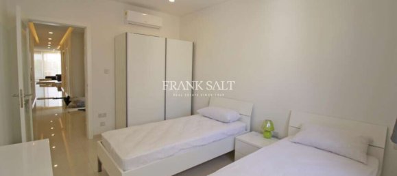 3 bedrooms Apartment in Saint Julian's, Malta No. 4404 8
