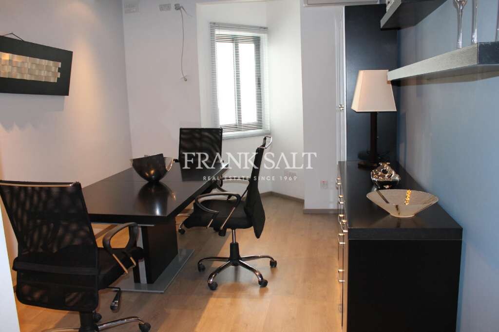 Oficina en Gzira, Malta No. 12955