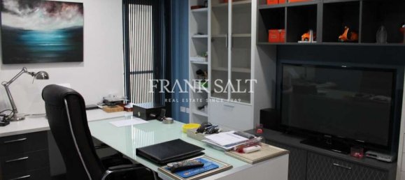 Oficina en Gzira, Malta No. 12955 4