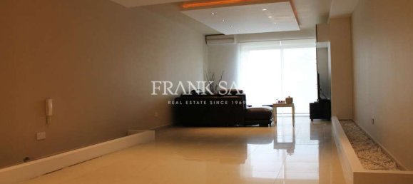 Oficina en Gzira, Malta No. 12955 10