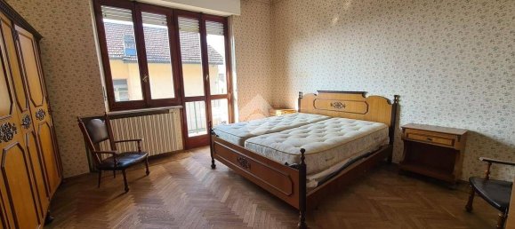 Villa de 2 dormitorios en Castellamonte, Italy No. 91718 8