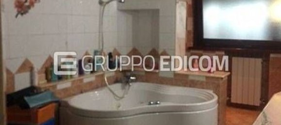 5 rooms Apartment in Vibo Valentia, Italy No. 238666 11