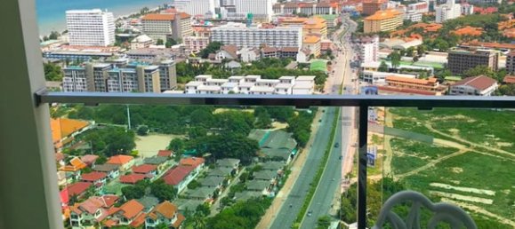 1 bedroom Condo in Pattaya, Thailand No. 1082 4