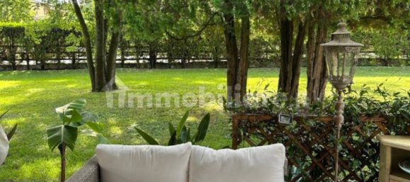 Квартира с 2 спальнями в Манерба дель Гарда, Италия № 372180 3