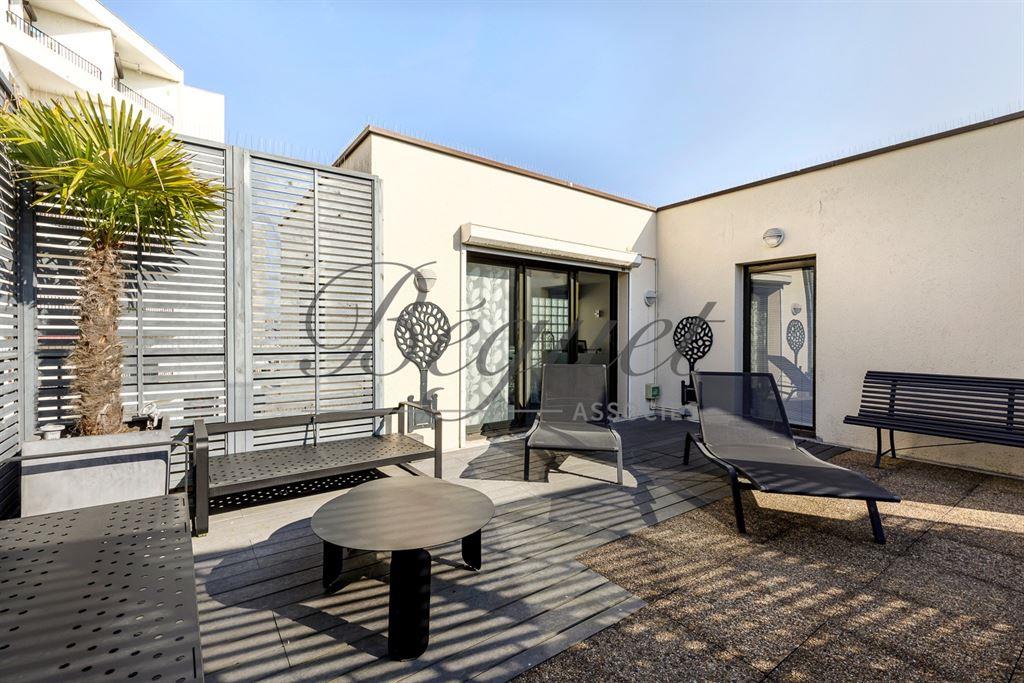 2 bedrooms Duplex in Boulogne-Billancourt, France No. 360768