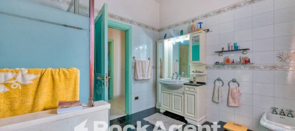 6 غرف نوم فيلا في Striano, Italy رقم 295781 11