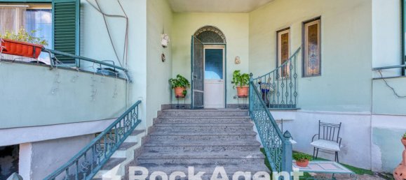 6 غرف نوم فيلا في Striano, Italy رقم 295781 2