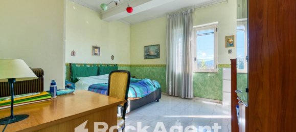 6 غرف نوم فيلا في Striano, Italy رقم 295781 19