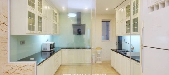 3 bedrooms Apartment in Tay Ho, Vietnam No. 759 6