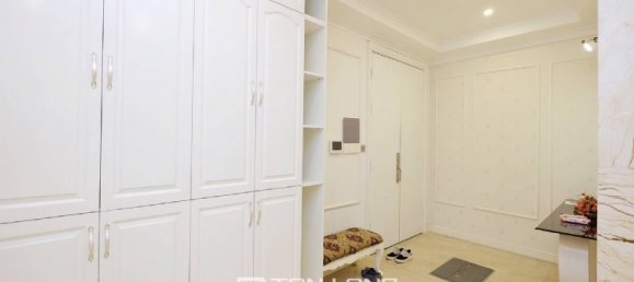 3 bedrooms Apartment in Tay Ho, Vietnam No. 759 19
