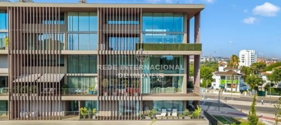 4 Schlafzimmer Doppelhaus in Cascais, Portugal, Nr. 299726 2