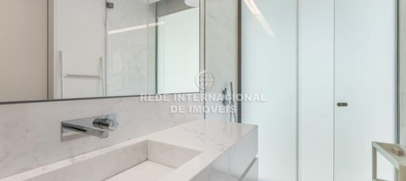 4 Schlafzimmer Doppelhaus in Cascais, Portugal, Nr. 299726 15