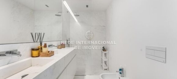 4 Schlafzimmer Doppelhaus in Cascais, Portugal, Nr. 299726 36