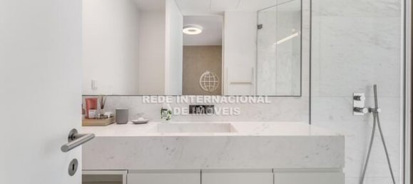 4 Schlafzimmer Doppelhaus in Cascais, Portugal, Nr. 299726 14