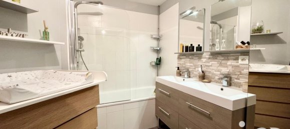 2 bedrooms Apartment in Chennevieres-sur-Marne, France No. 317846 8