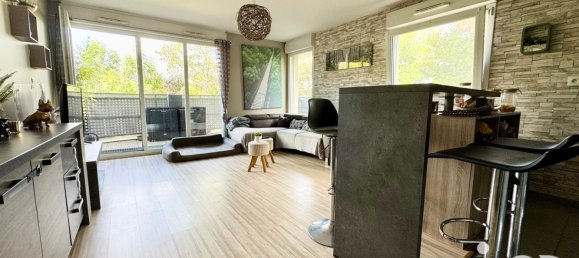 2 bedrooms Apartment in Chennevieres-sur-Marne, France No. 317846 2