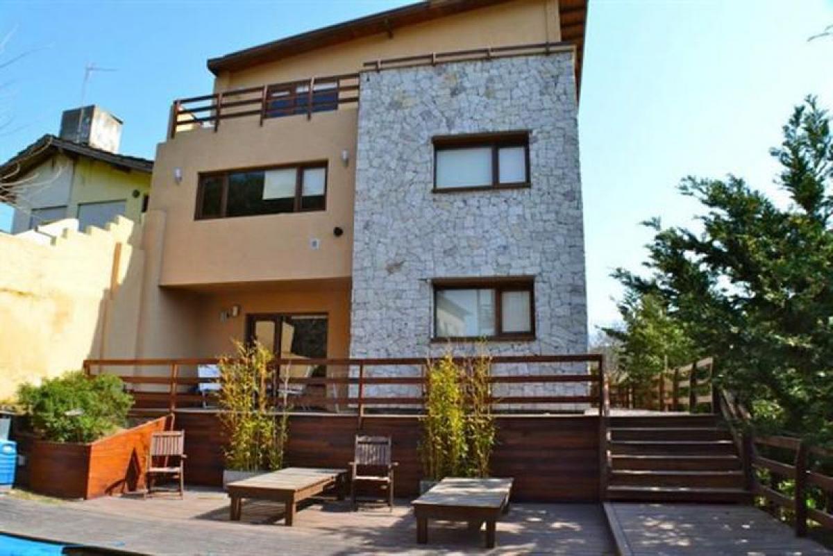 1200m² Building in Mar del Plata, Argentina No. 107214