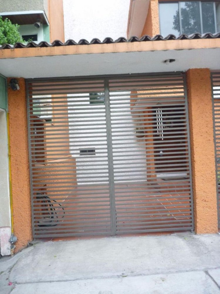 4 bedrooms House in Naucalpan de Juarez, Mexico No. 225946