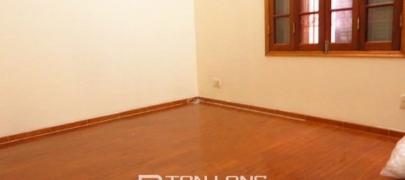 6 bedrooms House in Dong Da, Vietnam No. 2869 9