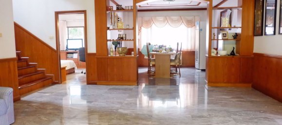 4 bedrooms Cafe / restaurant in Pattaya, Thailand No. 1807 3