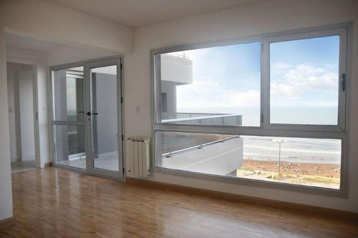 Apartamento de 2 dormitorios en Mar del Plata, Argentina No. 68021