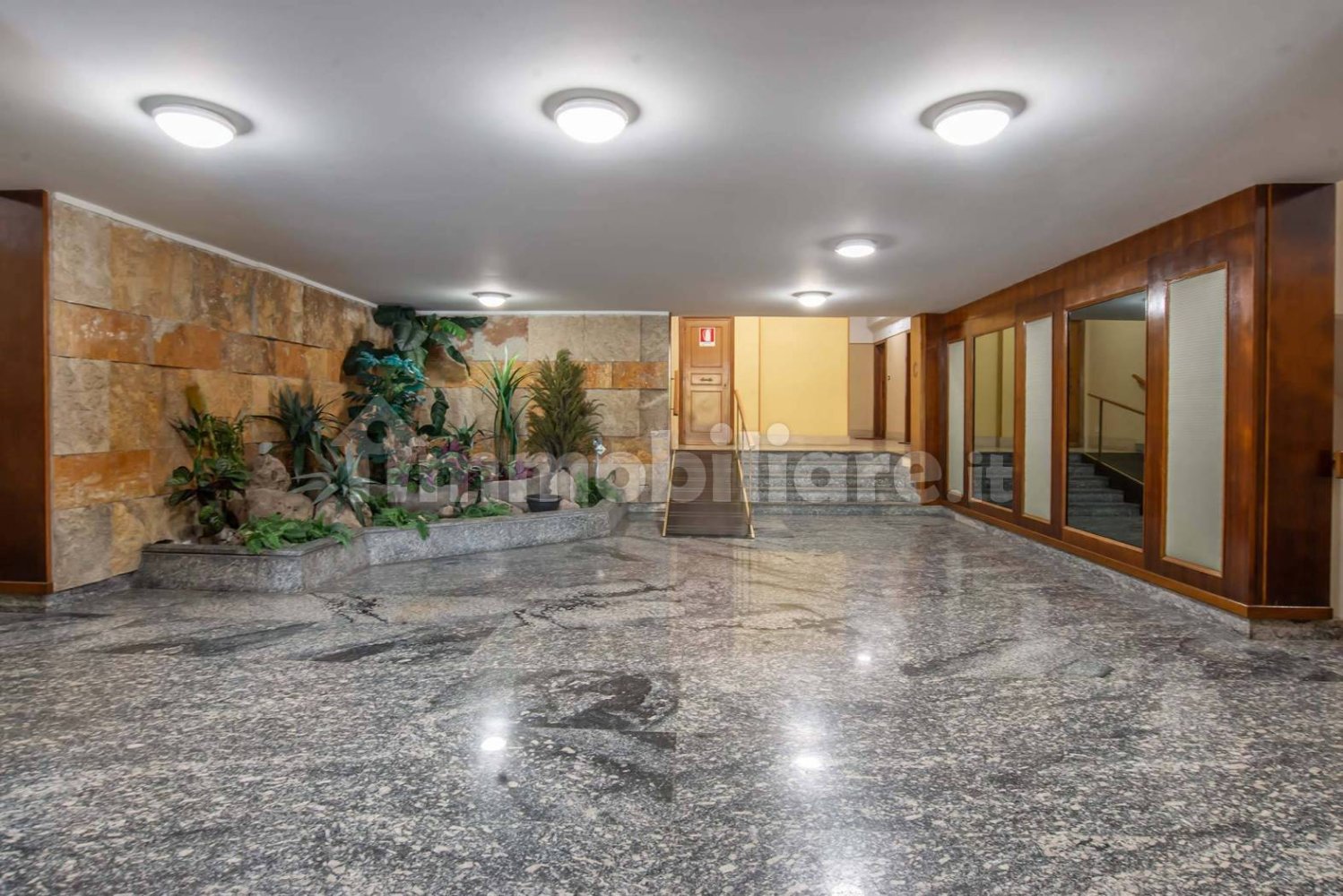 2 bedrooms Apartment in Rome, Italy No. 385026