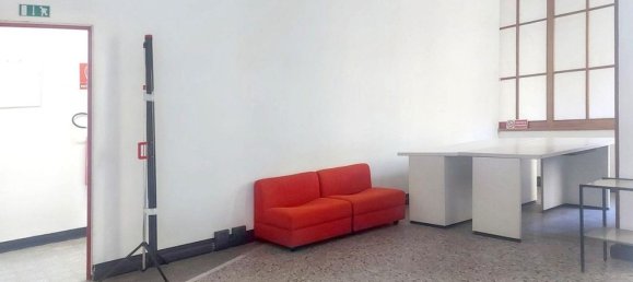 148m² Office in La Spezia, Italy No. 372531 3