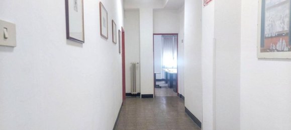 148m² Office in La Spezia, Italy No. 372531 4