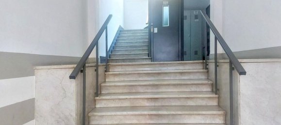 148m² Office in La Spezia, Italy No. 372531 12