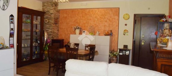 2 bedrooms Apartment in Tagliacozzo, Italy No. 302240 3